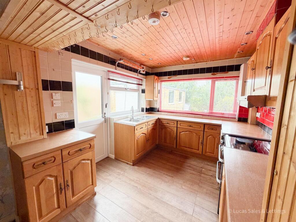 Derwent Crescent, Kettering photo 4