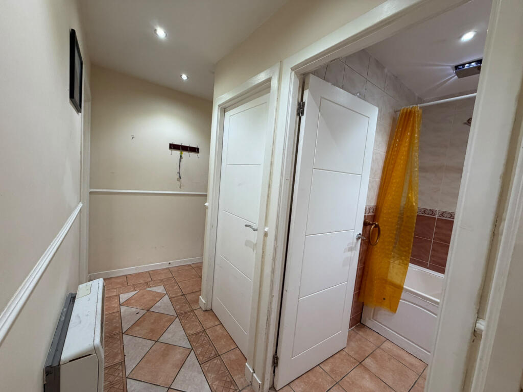 Apartment in Perth - More