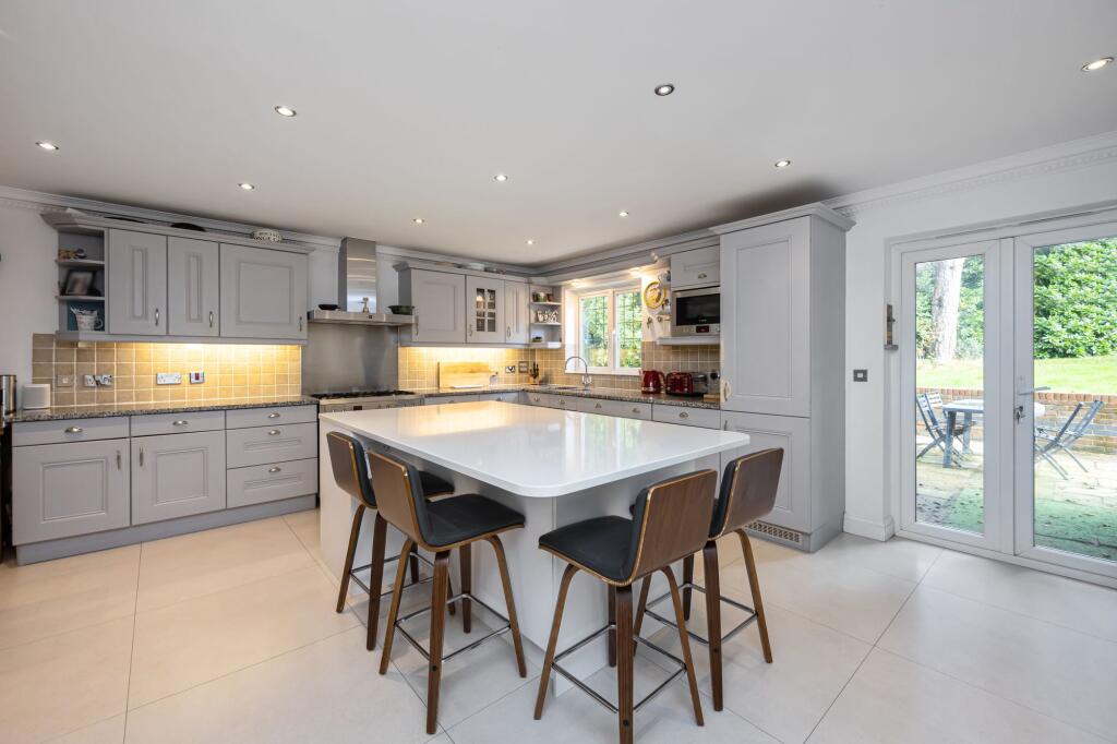 House in Wealden, St John's, Crowborough - View 2