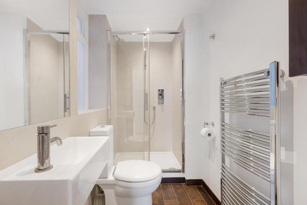 Apartment in London - View 5