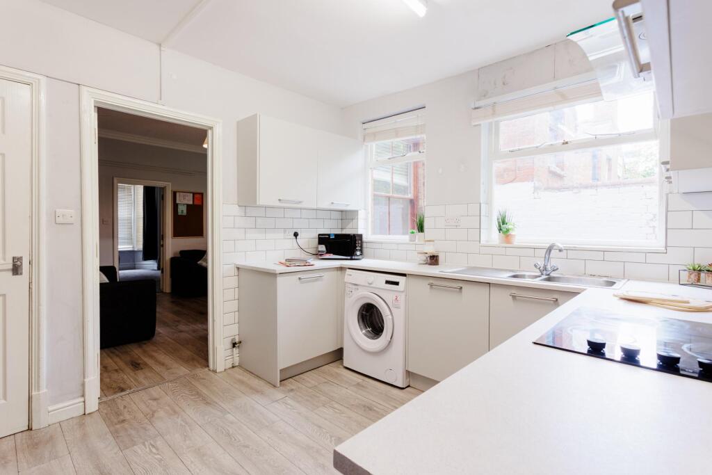 House in Leicester - View 4