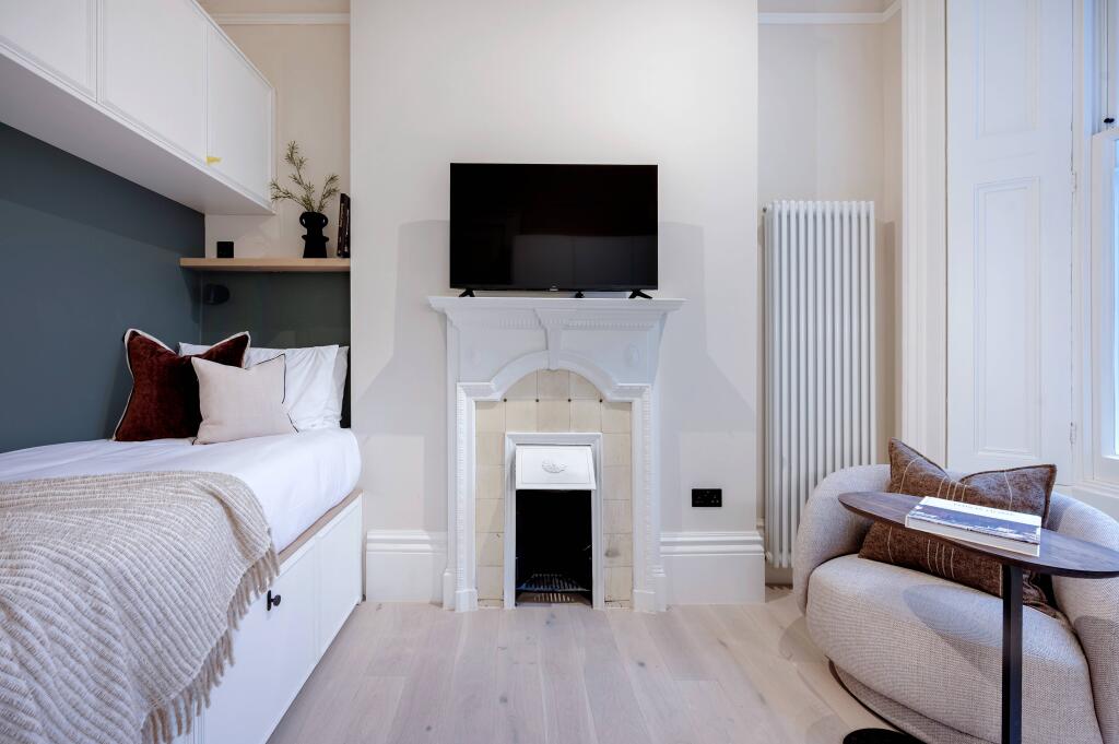 Main image of property: Kensington Gardens Square, London, W2