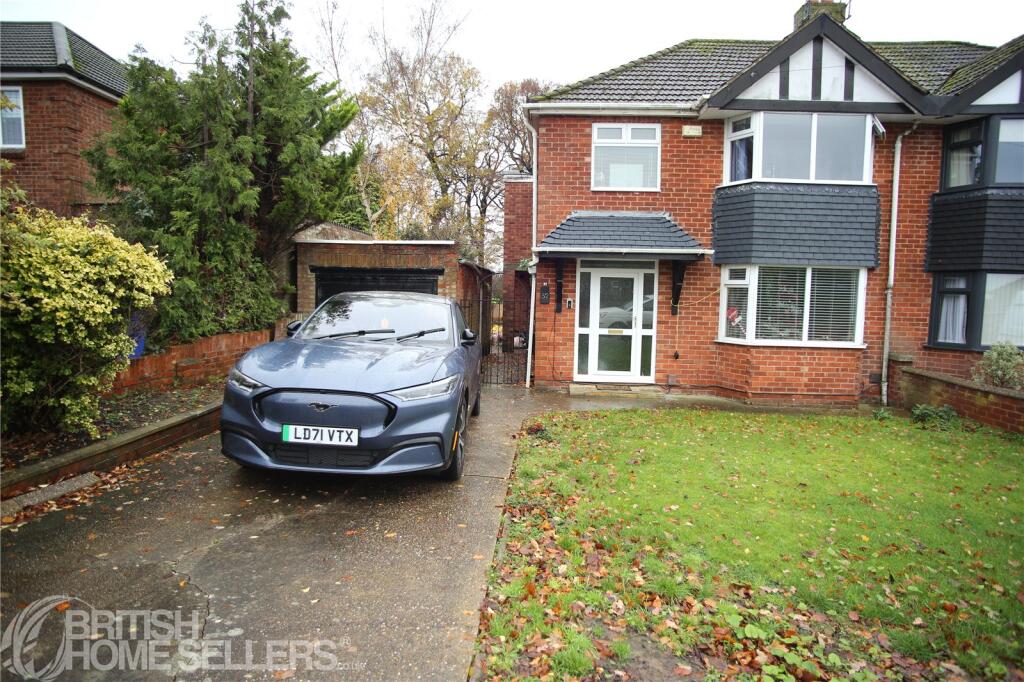Main image of property: Thirkleby Crescent, Grimsby, Lincolnshire, DN32