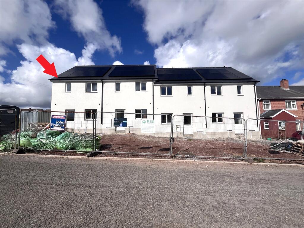2-bed terraced on Stranraer Road, Pennar, Pembroke Dock, Pembrokeshire, SA72, £150,000
