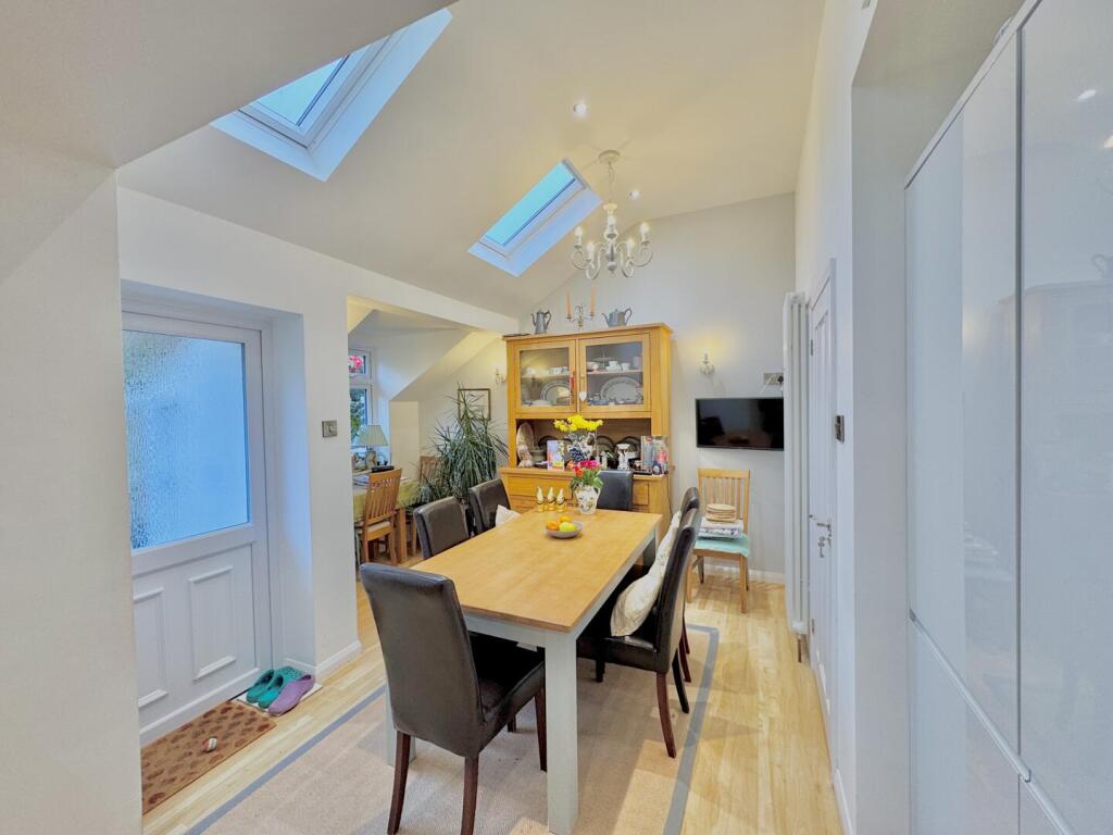 Versatile and delightful dormer bungalow, Birch Avenue, Clevedon photo 4