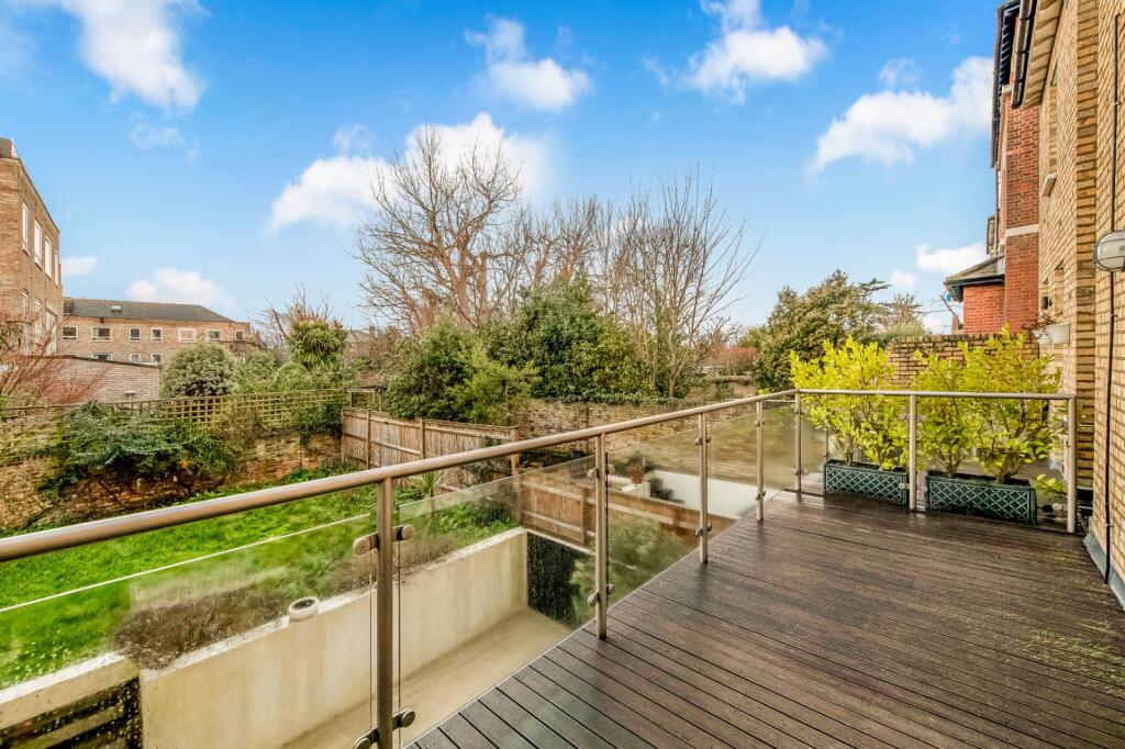 Property photo 8