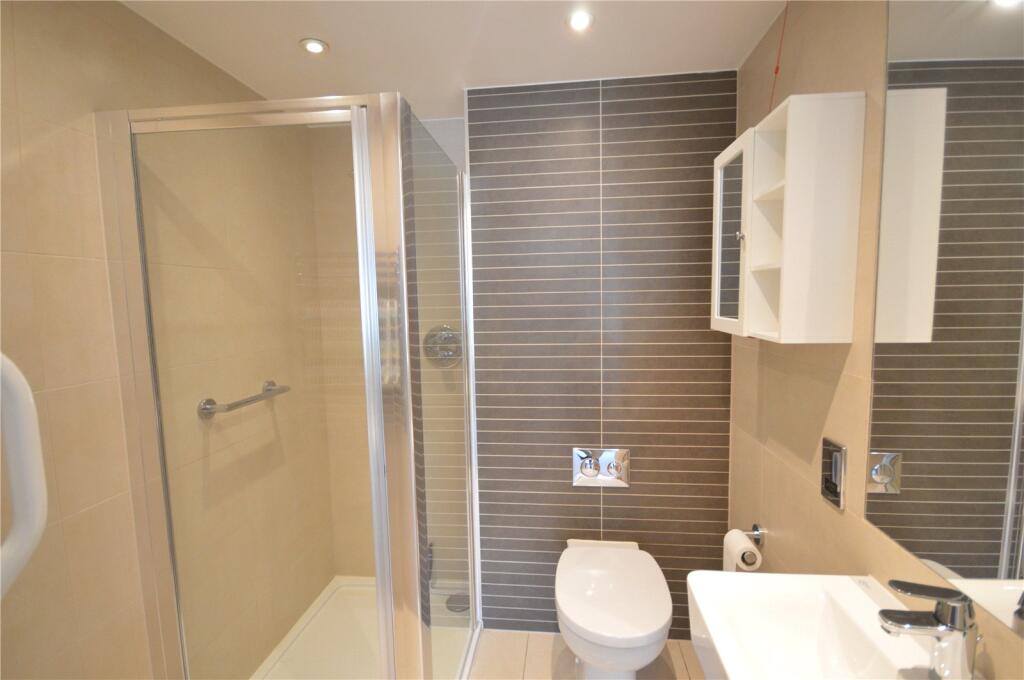 Apartment in Guildford - More
