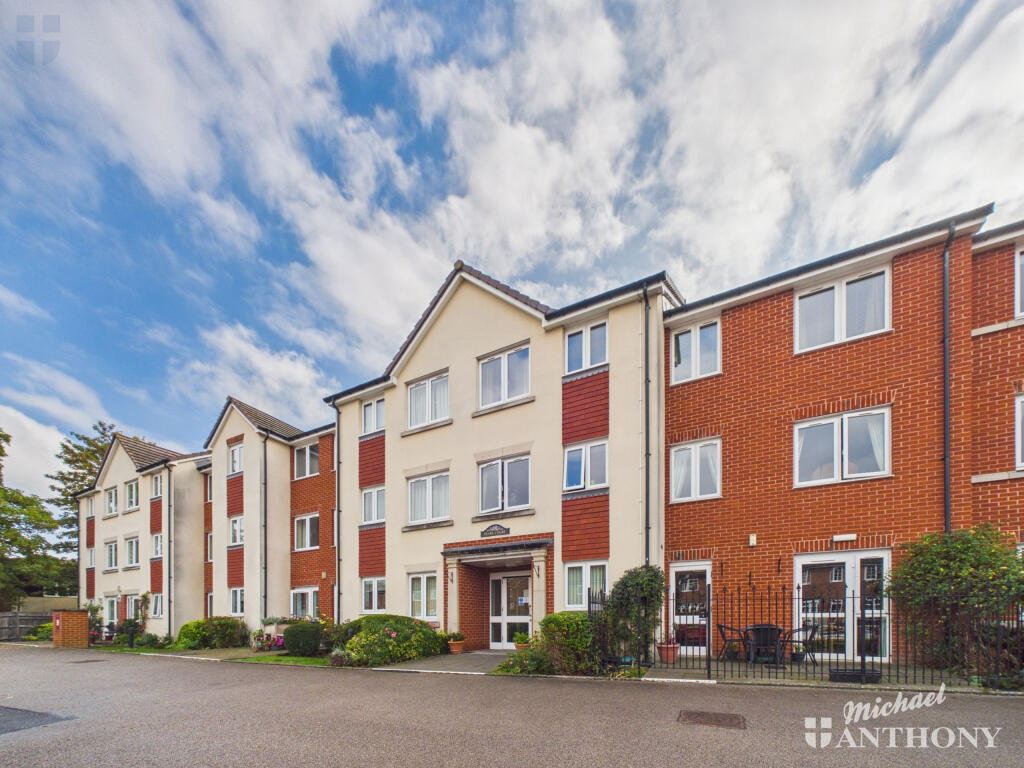 Main image of property: Croft road, Aylesbury