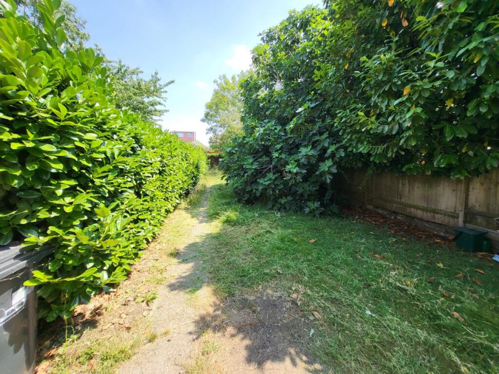 House in Southall - View 5