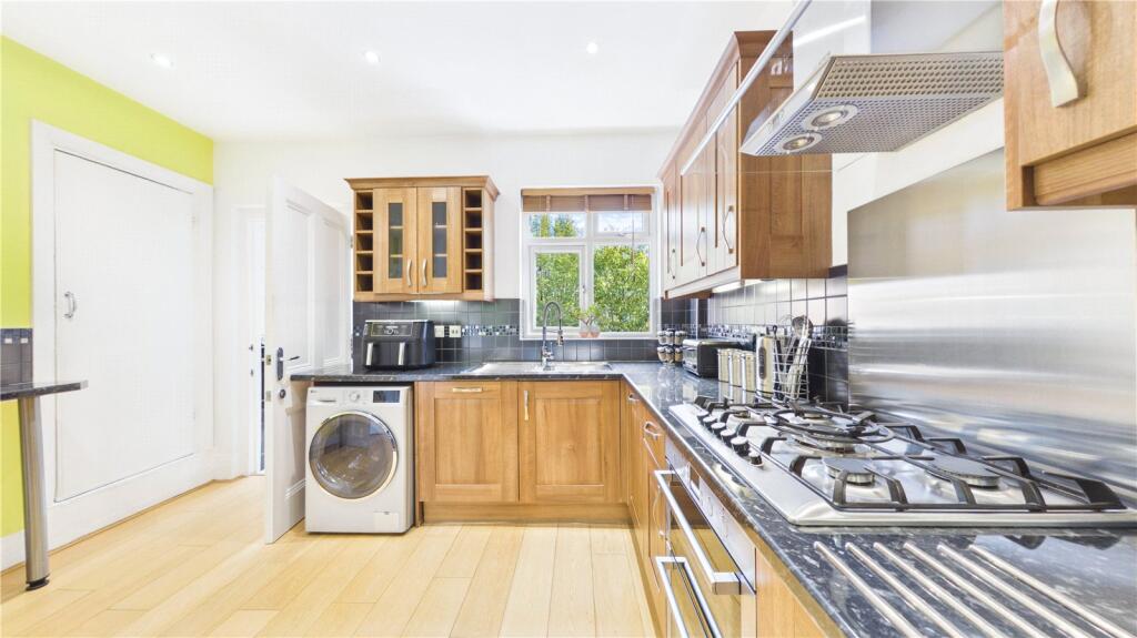 Apartment in London - View 5