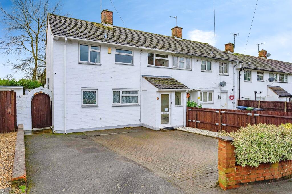 Main image of property: Bennetts End Close, Hemel Hempstead