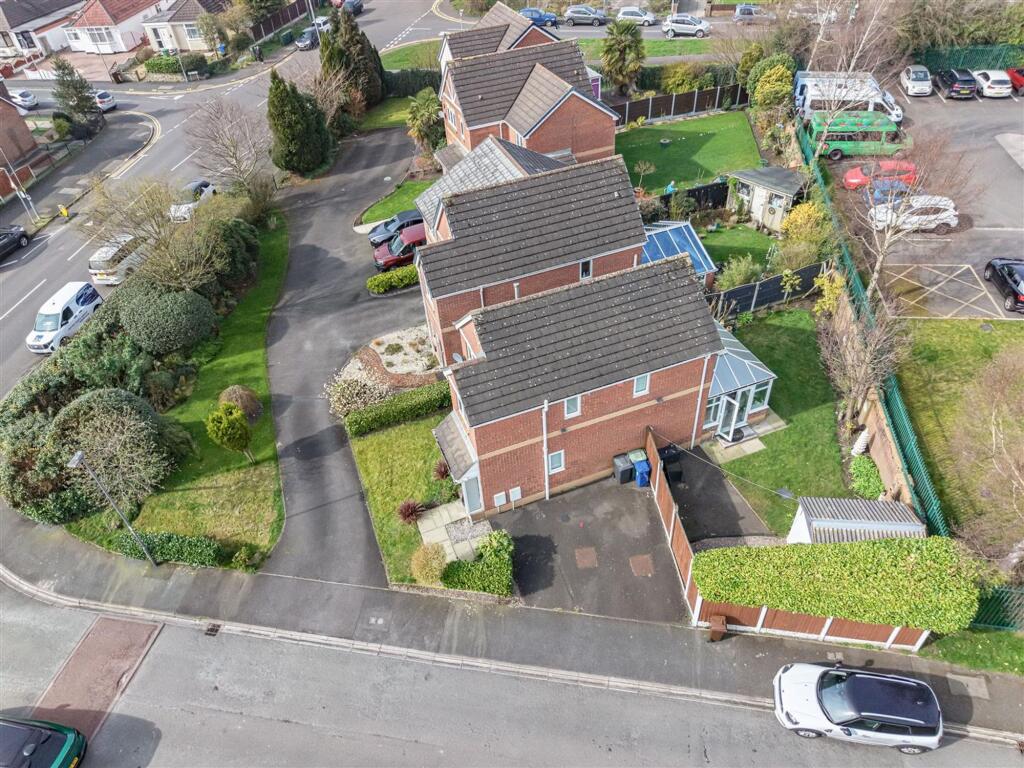 House in Wigan - View 4