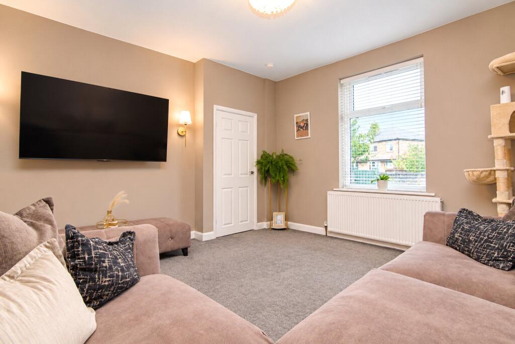 Keighley Road, Cross Hills, BD20 photo 4