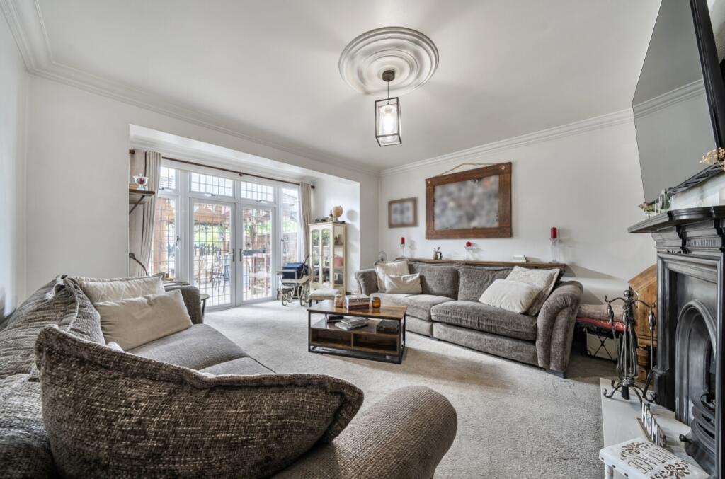 House in Dartford - View 2