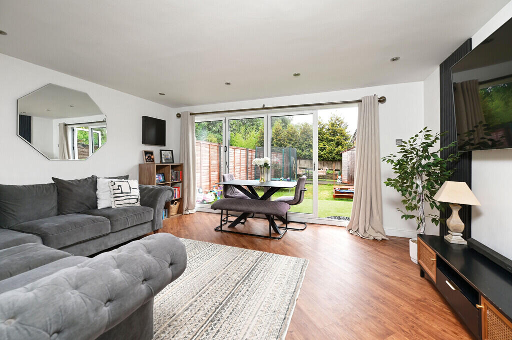 House in Sandhurst - View 4