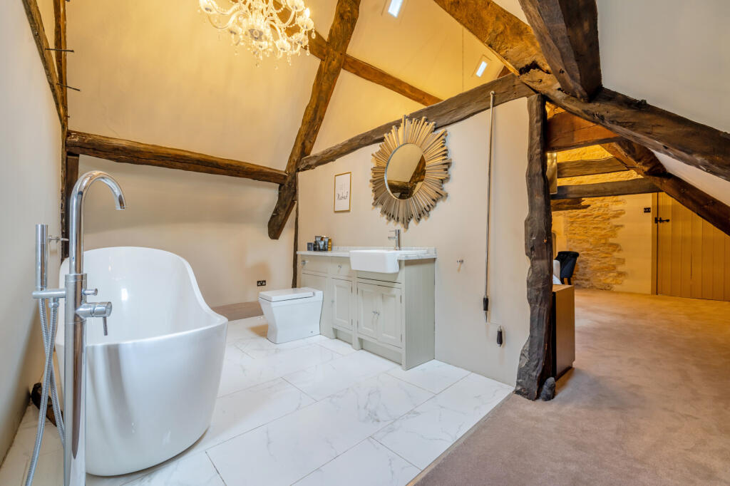 Westerleigh Road, Pucklechurch, BS16 photo 4