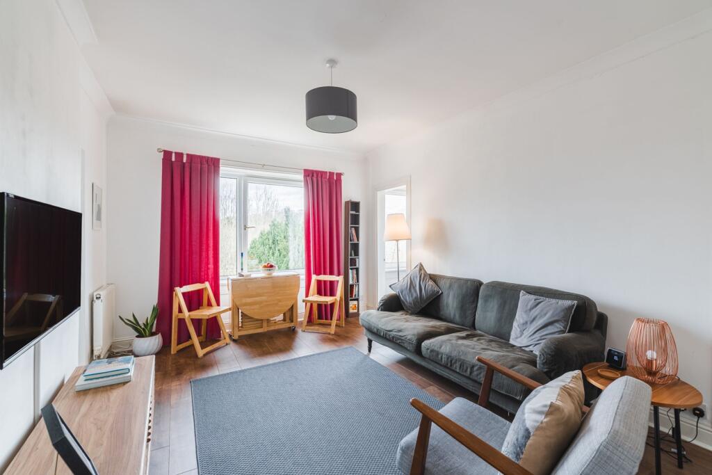 Apartment in Kelvindale, Glasgow City - View 2
