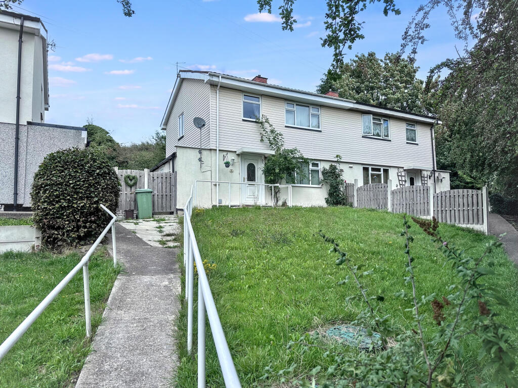 House in North East Derbyshire, Unstone - View 4