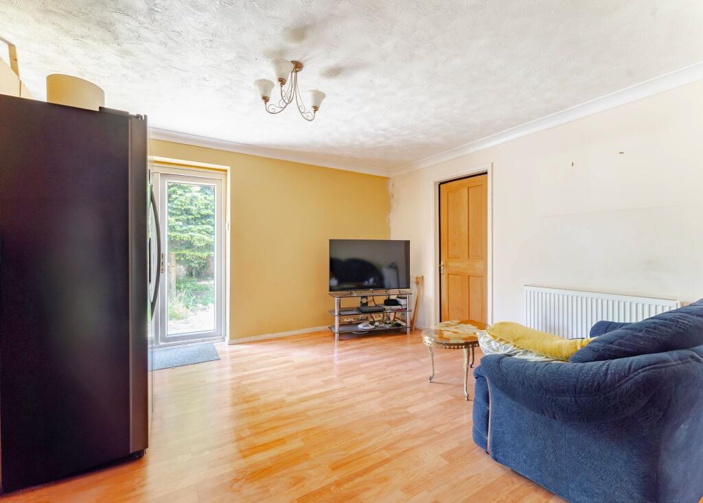 St. Walstans Road, Taverham photo 4