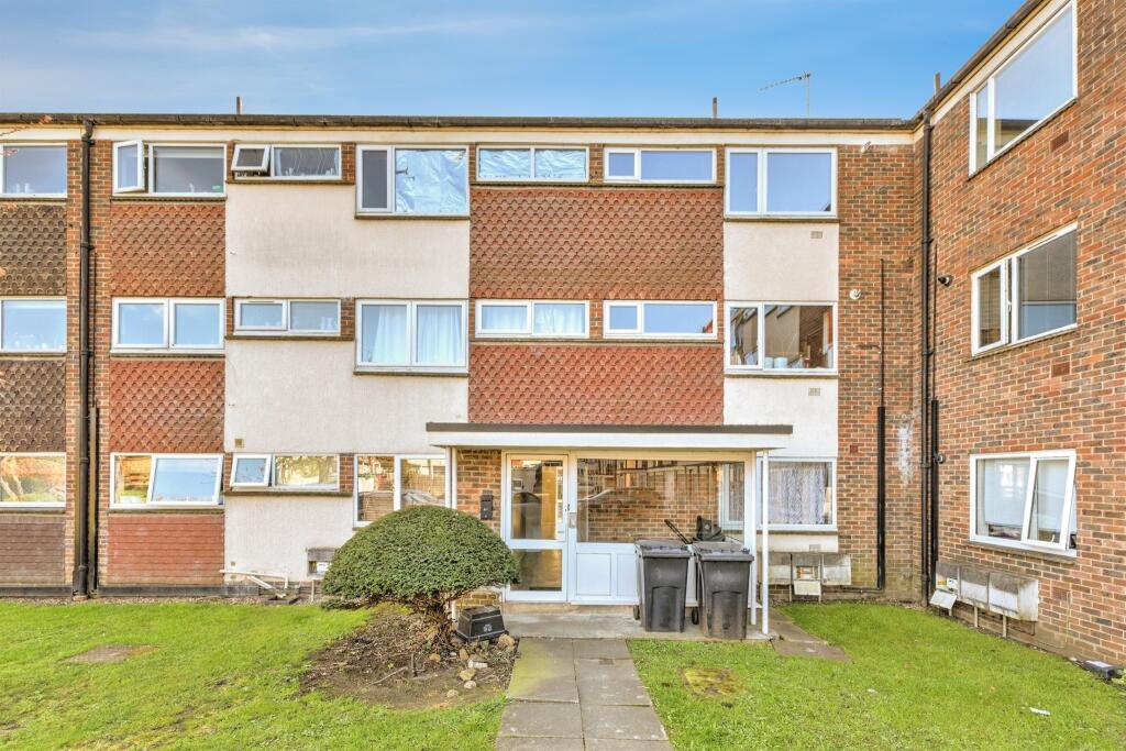 Main image of property: Cliftonville Court, Northampton
