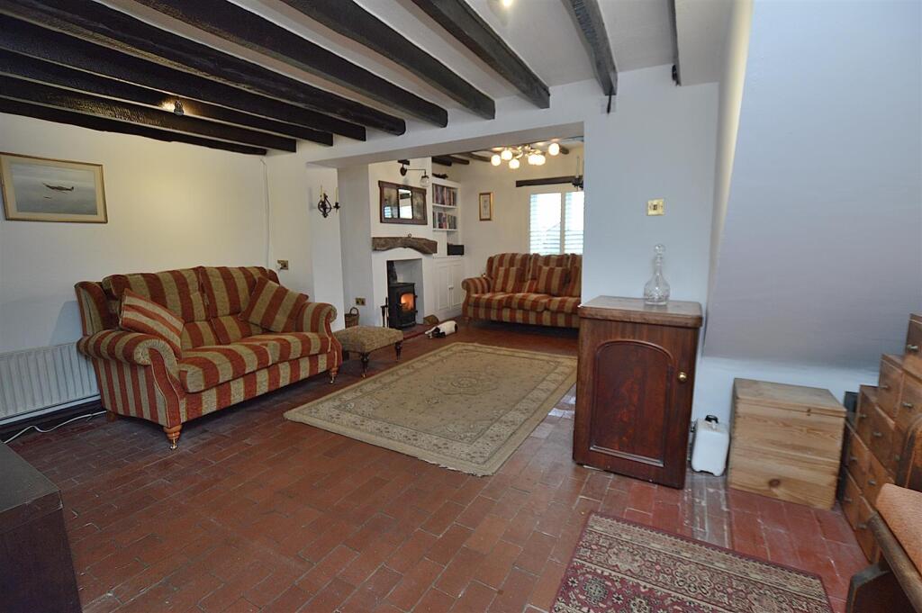 House in Lincoln - View 4