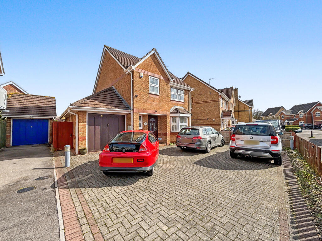 Main image of property: Tarragon Place, Bradley Stoke, Bristol, Gloucestershire, BS32 8TP, GB