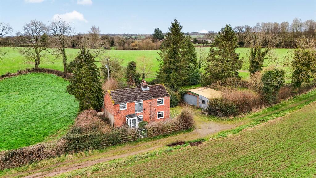 3-bed detached on Welshampton, Nr Ellesmere., £299,995