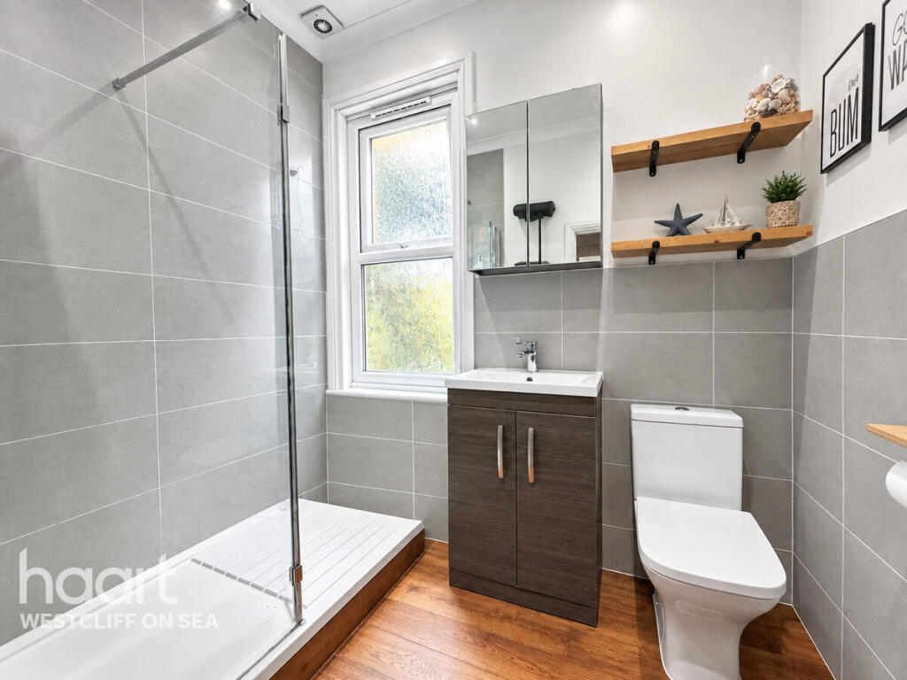 Apartment in Southend-on-Sea, Milton, Westcliff-on-Sea - View 5