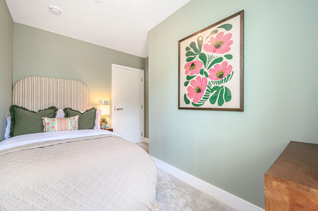 Apartment in London - View 5