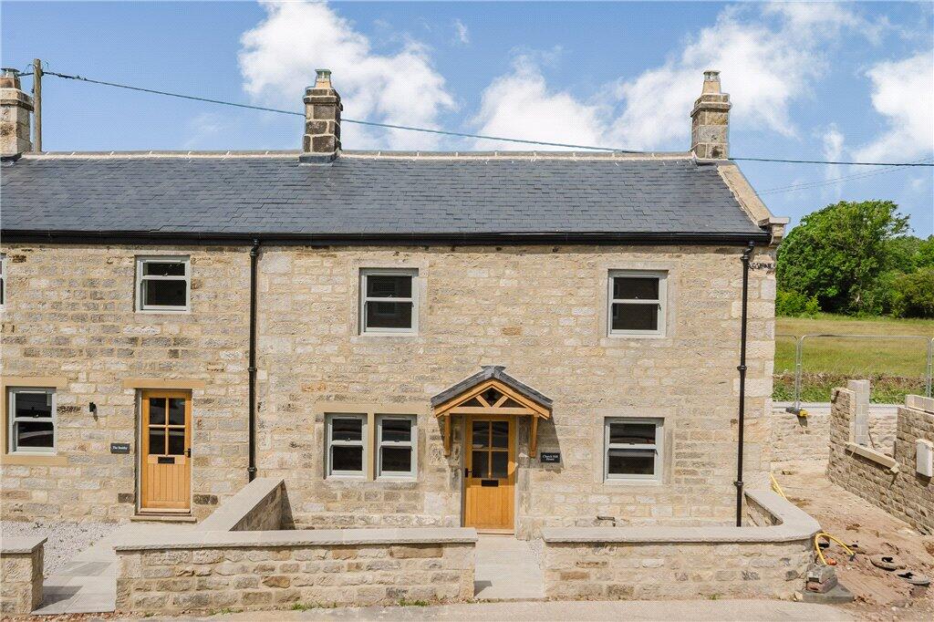 Main image of property: Dacre Banks, Harrogate