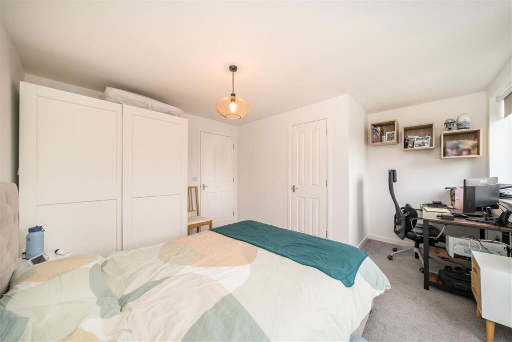 2 bedroom semi-detached house for rent