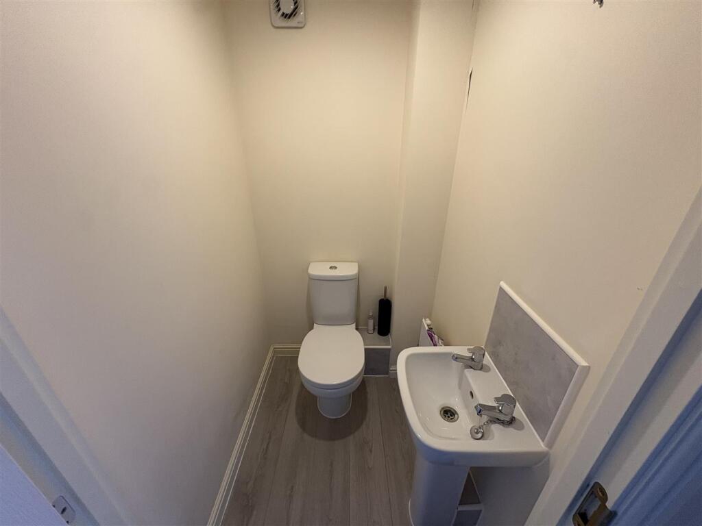 House in Swindon - View 4