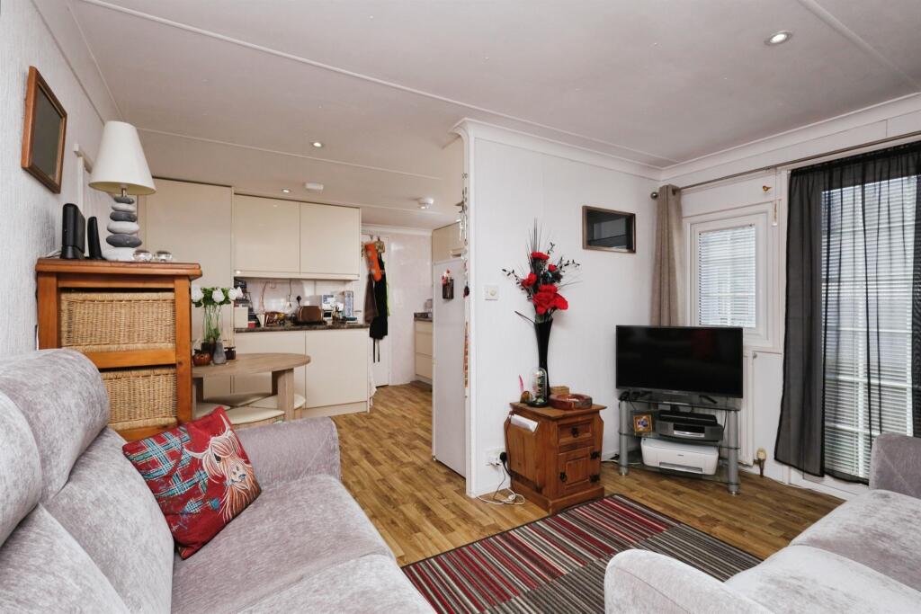 House in Brighton - View 5