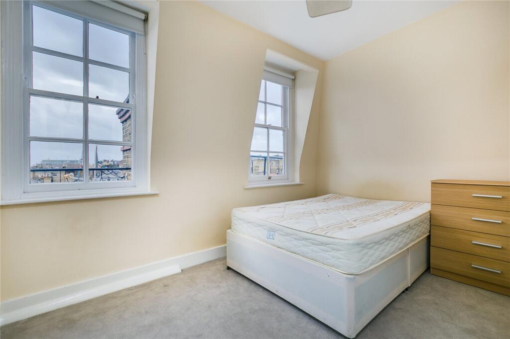 Apartment in London - More