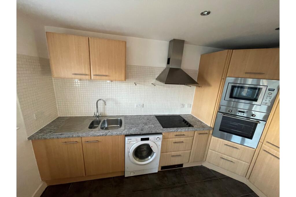 Lady Isle House, Ferry Court, CF11 - View 3