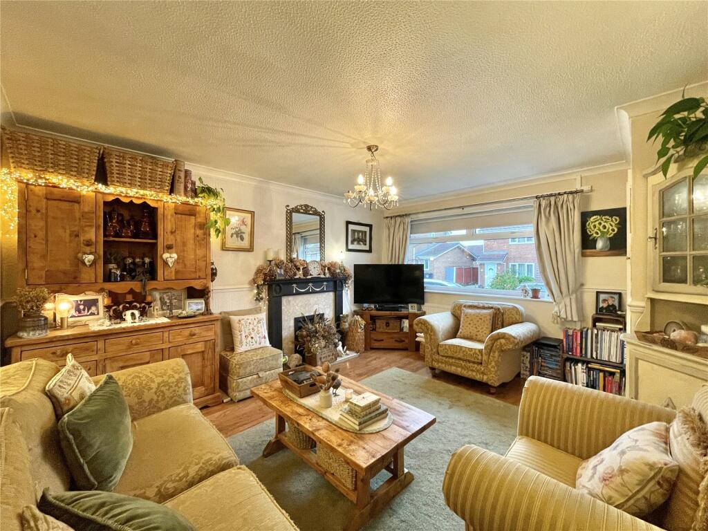 Betchworth Crescent, Runcorn, Cheshire, WA7 photo 2