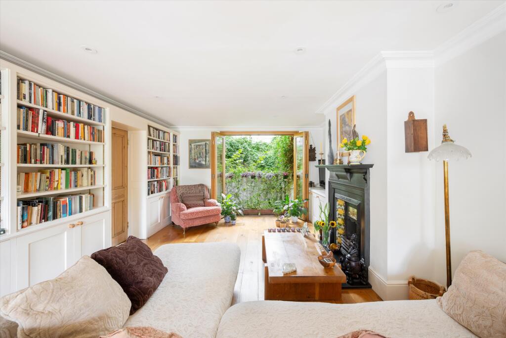 House in London, Belsize Park - View 5