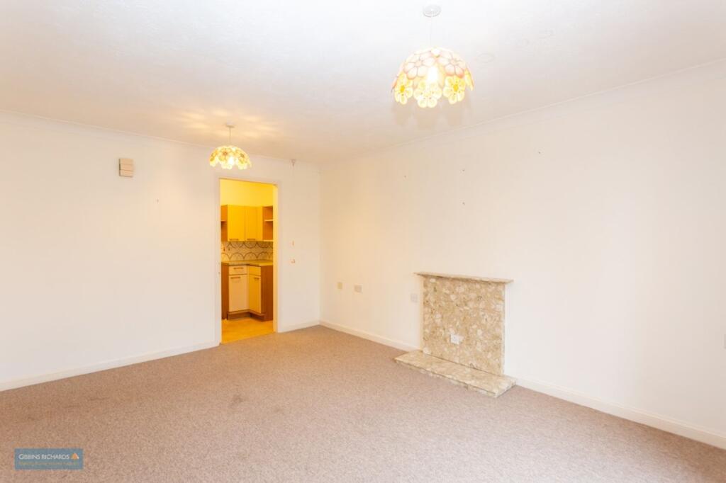 Apartment in Taunton - View 5