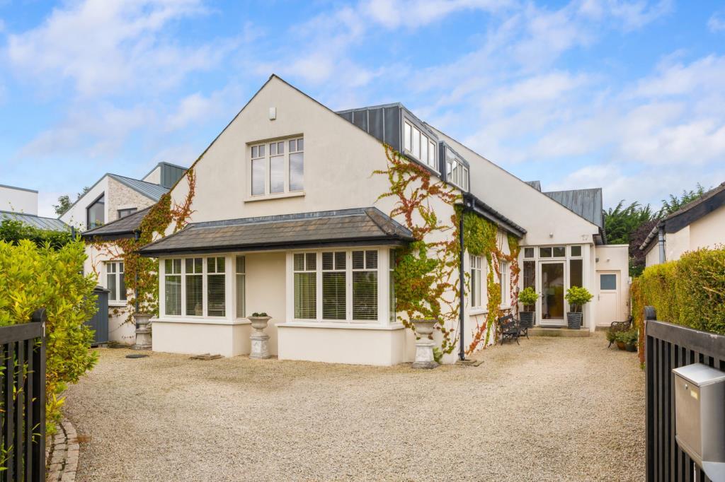 Main image of property: 17 Flemingstown Park, Churchtown, Dublin 14, D14 YF10