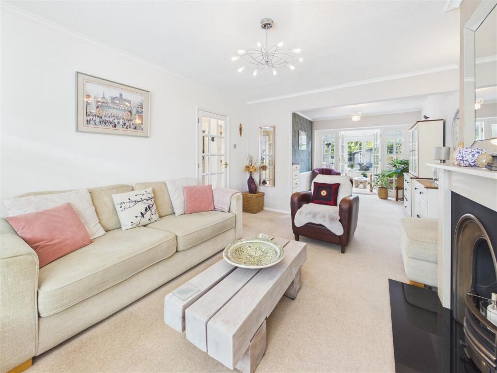 House in Kingston upon Thames - View 4