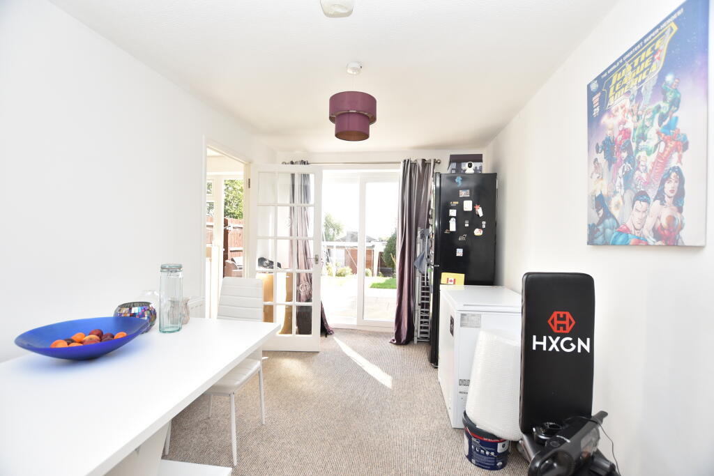 House in Luton - More