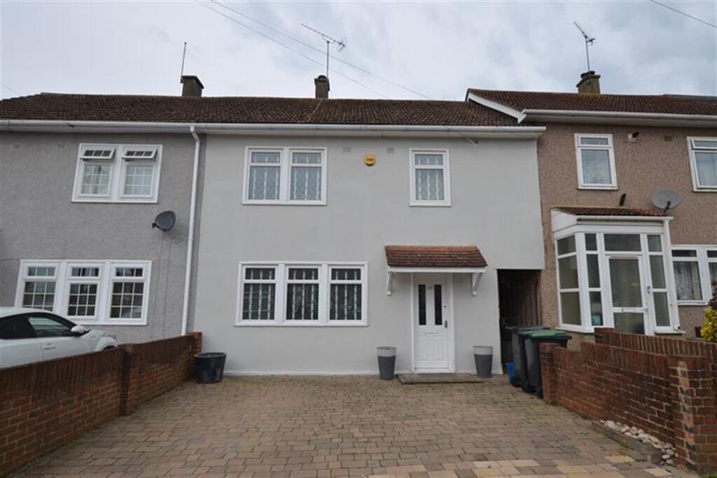 Main image of property: Grosvenor Drive, Loughton, IG10