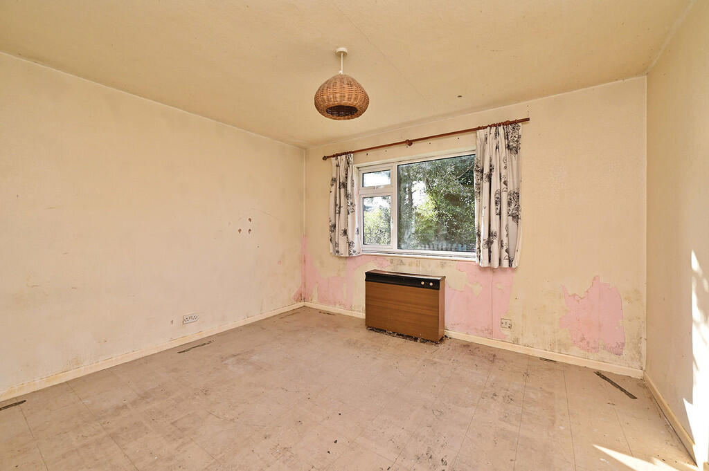 Apartment in Hart, Blackwater and Hawley - View 5