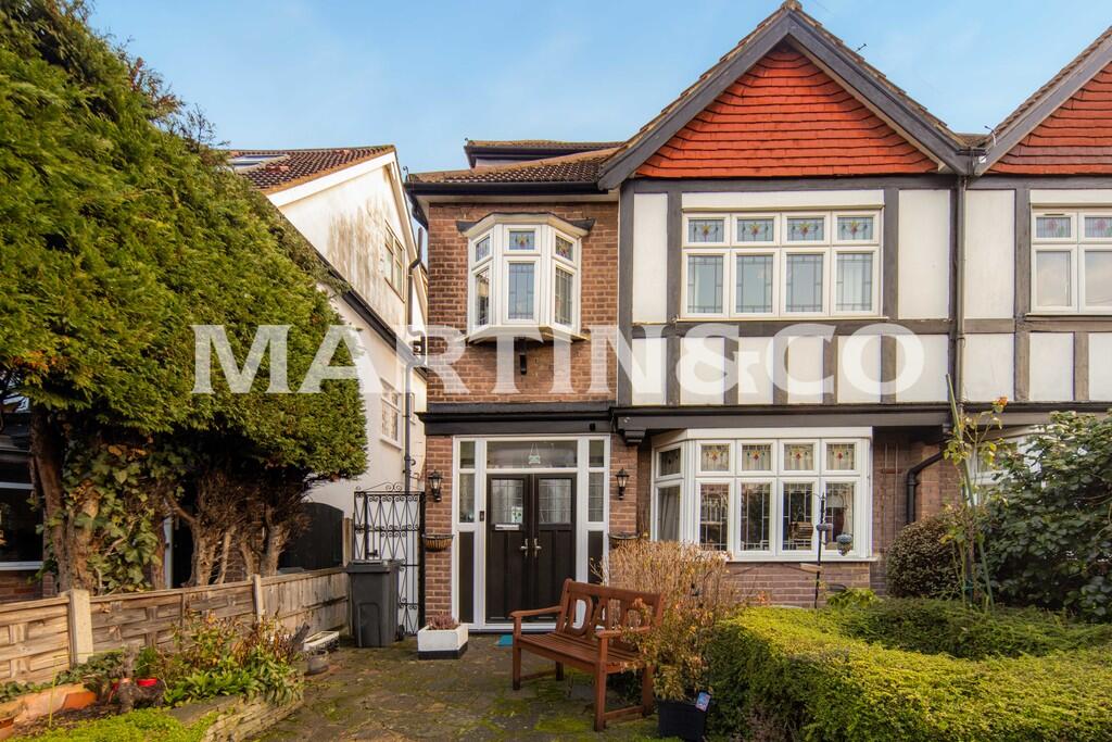 Main image of property: Elm Close