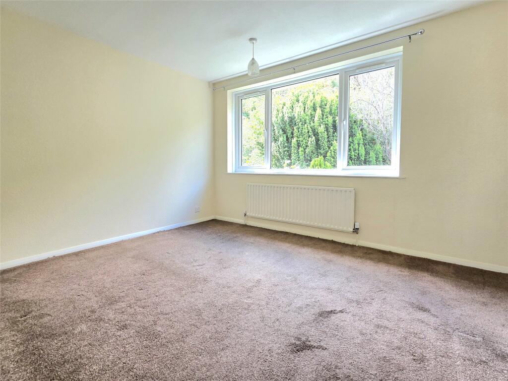House in Bromley - View 4