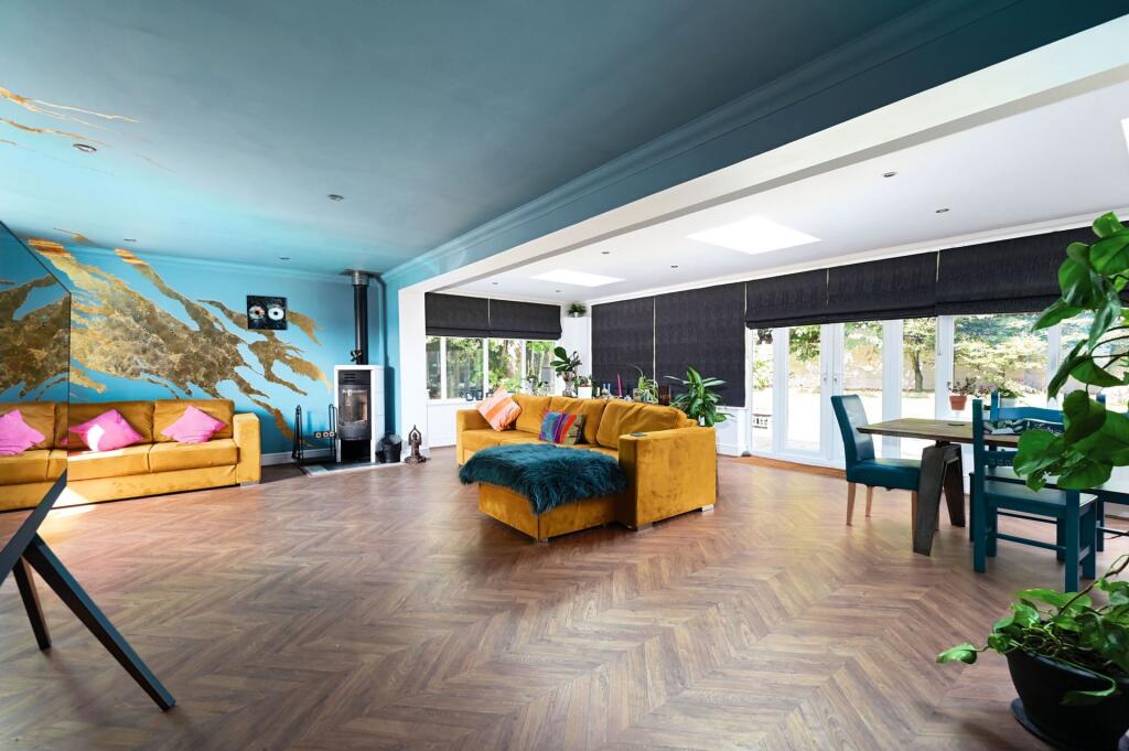 House in Guildford - View 3