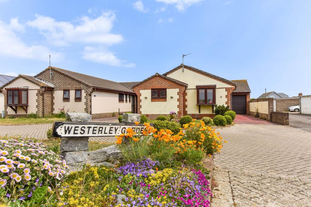 3-bed bungalow on Westerley Gardens, West Wittering, West Sussex, PO20, £395,000