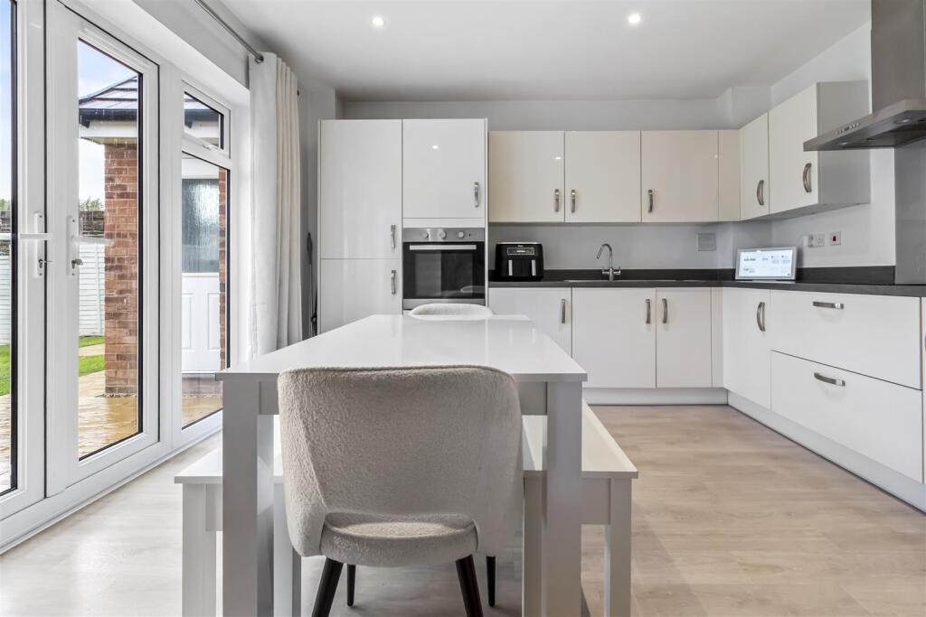 House in Worthing, West Sussex - View 5