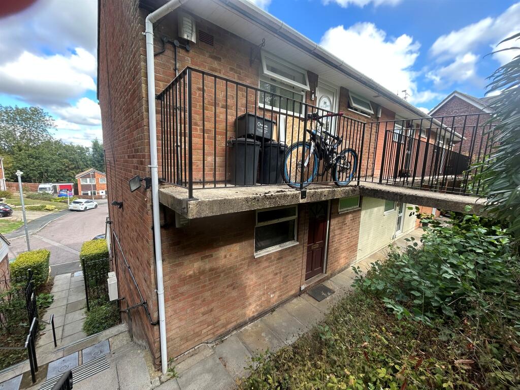 Main image of property: Valleyside, Swindon