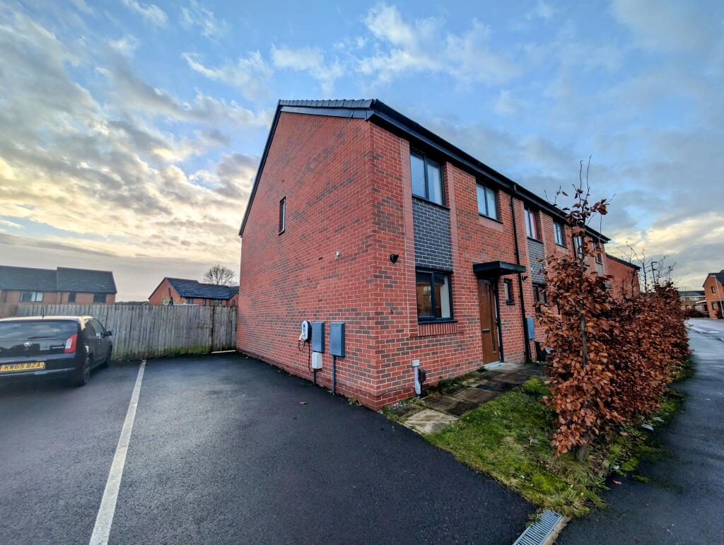 Main image of property: Blossom Way, Salford M6